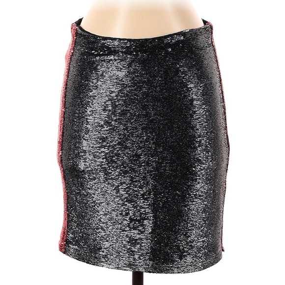 NWT IRO Colinne Black & Red Metallic Sequin Stretch Jersey Mini Skirt - Picture 6 of 7